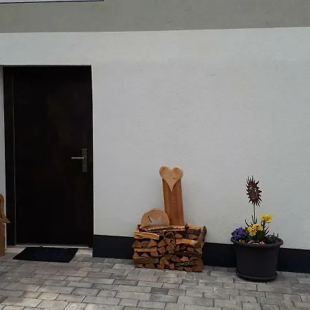 Maretobi Apartament Pfunds